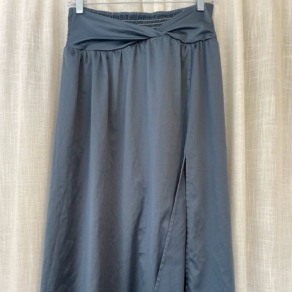 Cider silky skirt size small - Picture 3 of 7